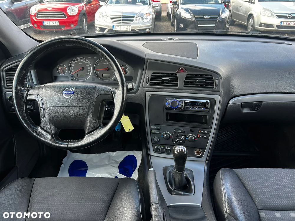 Volvo V70 2.4 Kinetic - 7