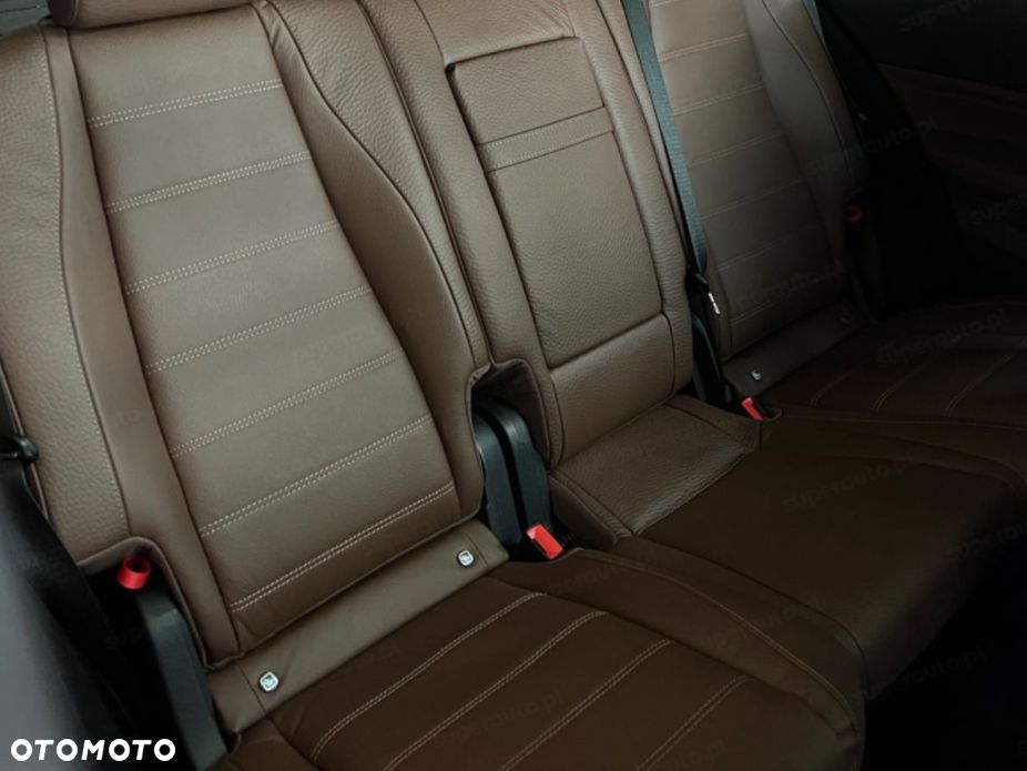 Mercedes-Benz GLE - 12