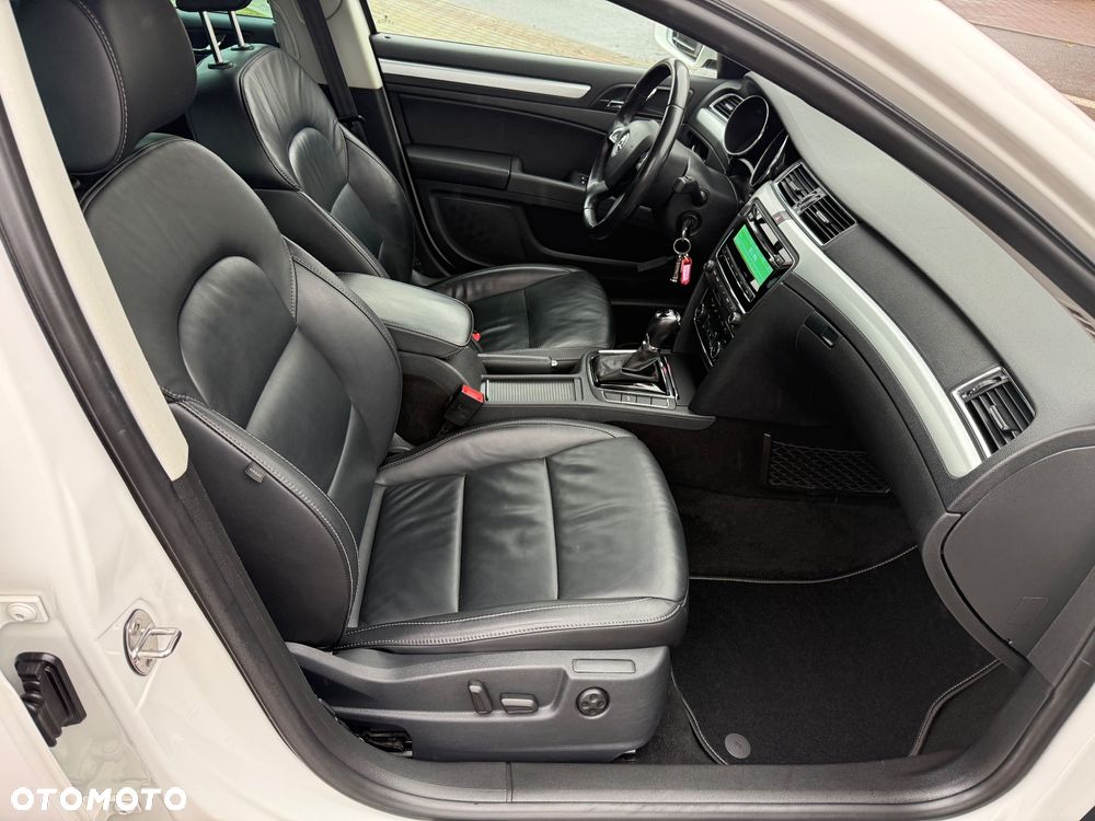 Skoda Superb 2.0 TDI DSG Exclusive - 11