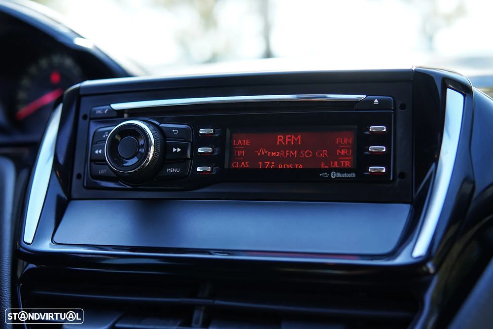 Peugeot 208 1.2 PureTech Style - 57