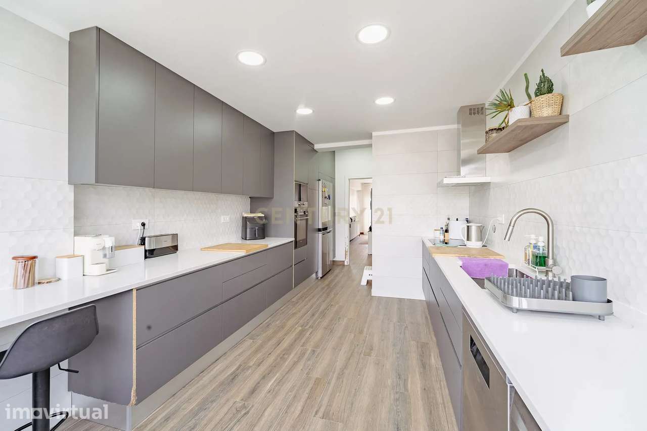 Apartamento T3 em Carnaxide, Lisboa - Grande imagem: 3/58