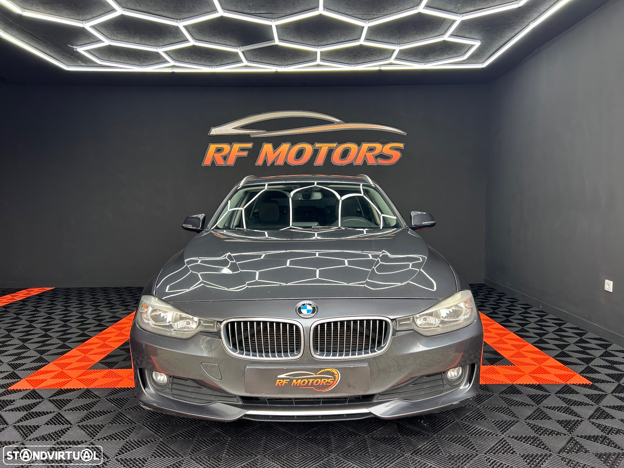 BMW 318 d Touring Navigation - 2