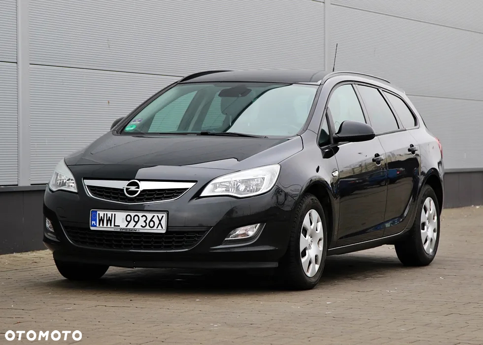 Opel Astra IV 1.4 T Cosmo - 3