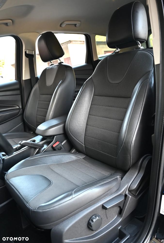 Ford Kuga - 21
