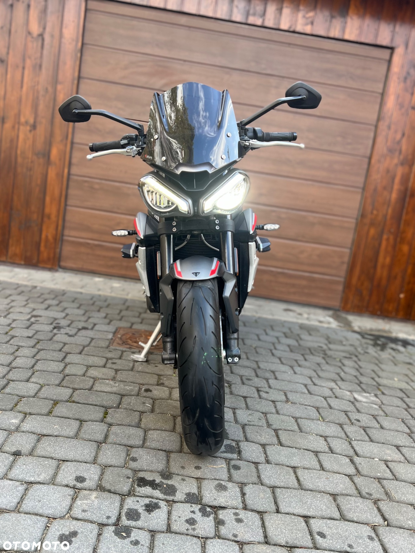 Triumph Street Triple - 2