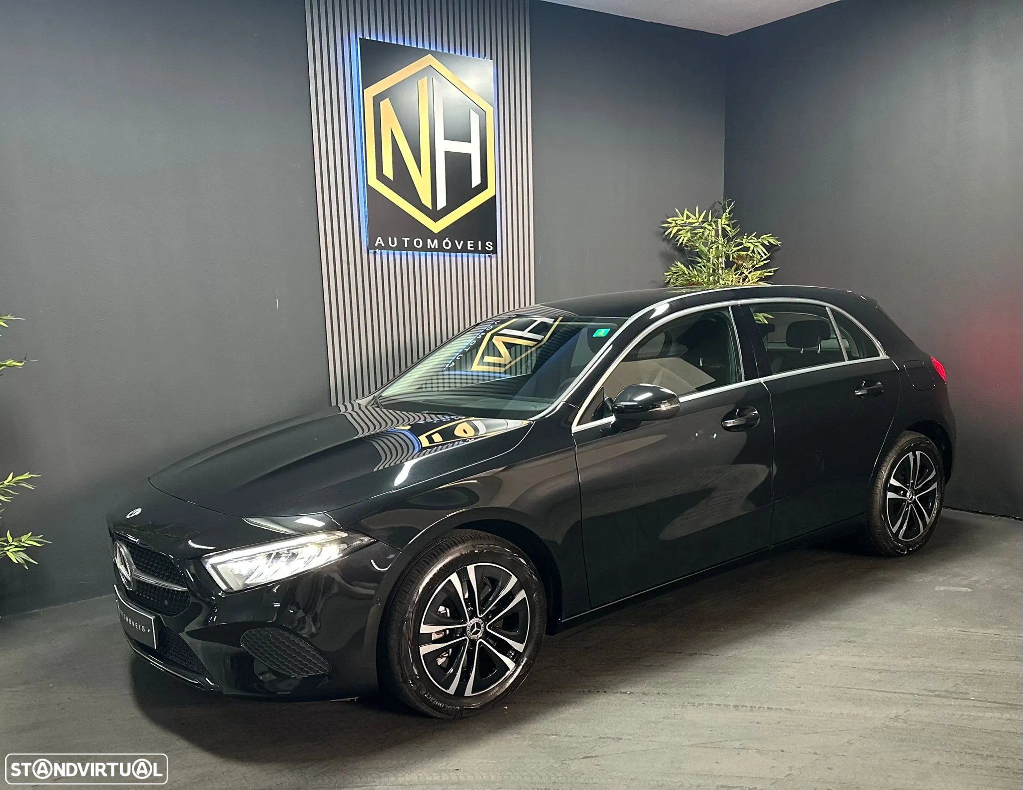 Mercedes-Benz A 250 e Style Plus - 2