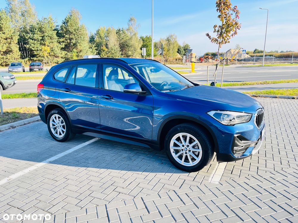BMW X1 sDrive18d Business Edition - 4