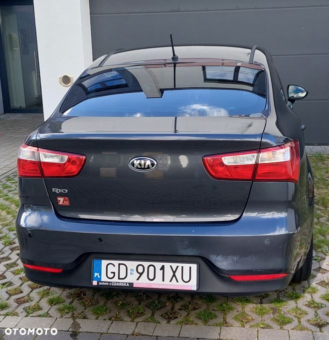 Kia Rio - 28