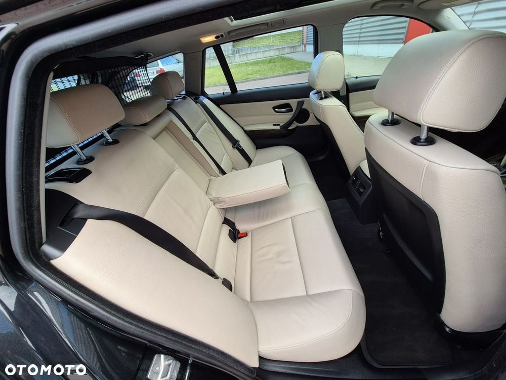 BMW Seria 3 - 21