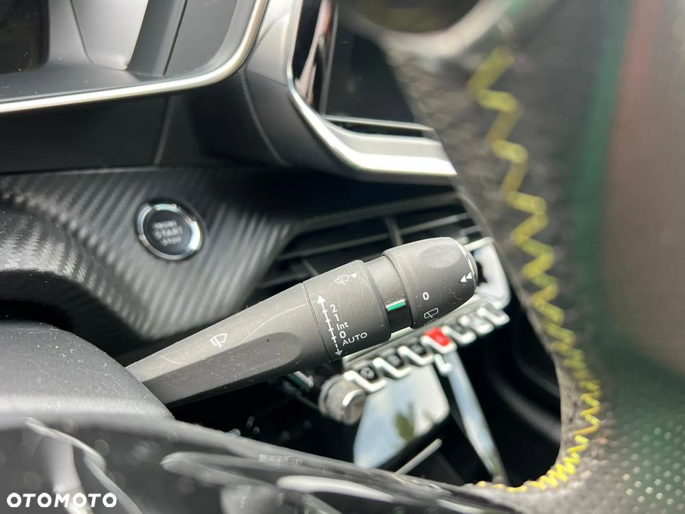 Peugeot 208 PureTech 100 GT - 16