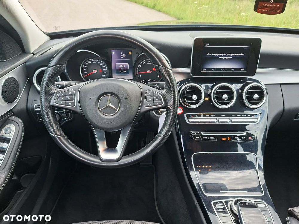 Mercedes-Benz Klasa C 180 7G-TRONIC Avantgarde - 31