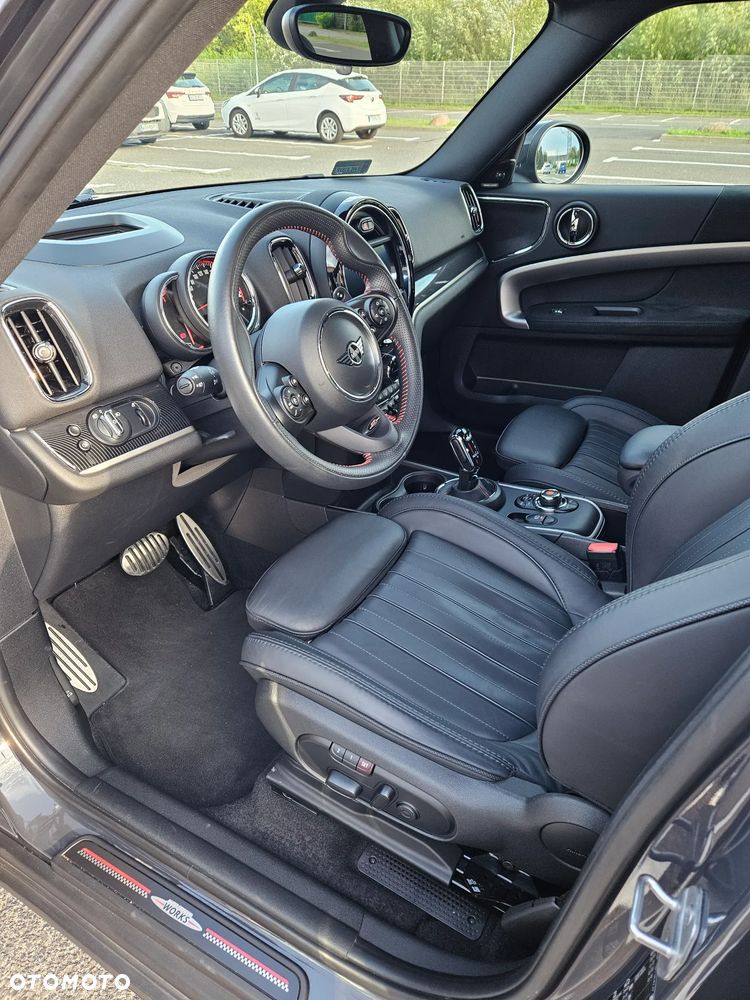 MINI John Cooper Works ALL4 sport - 4