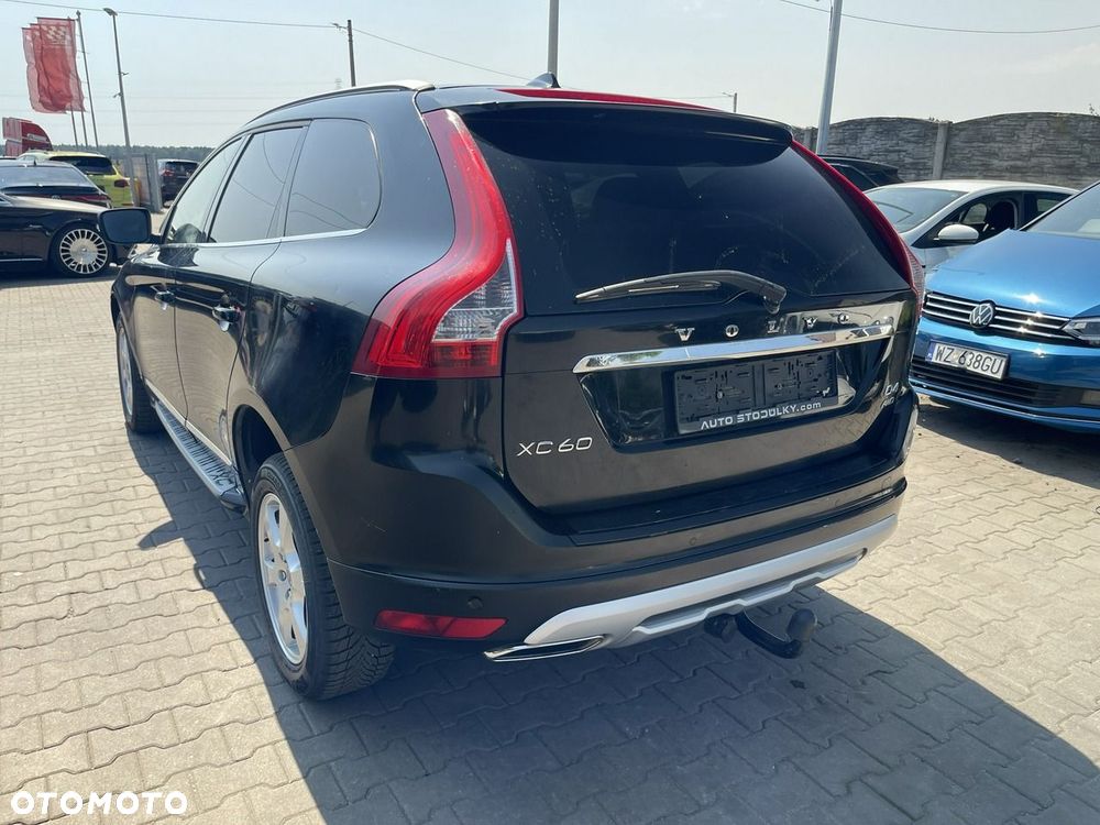 Volvo XC 60 - 4