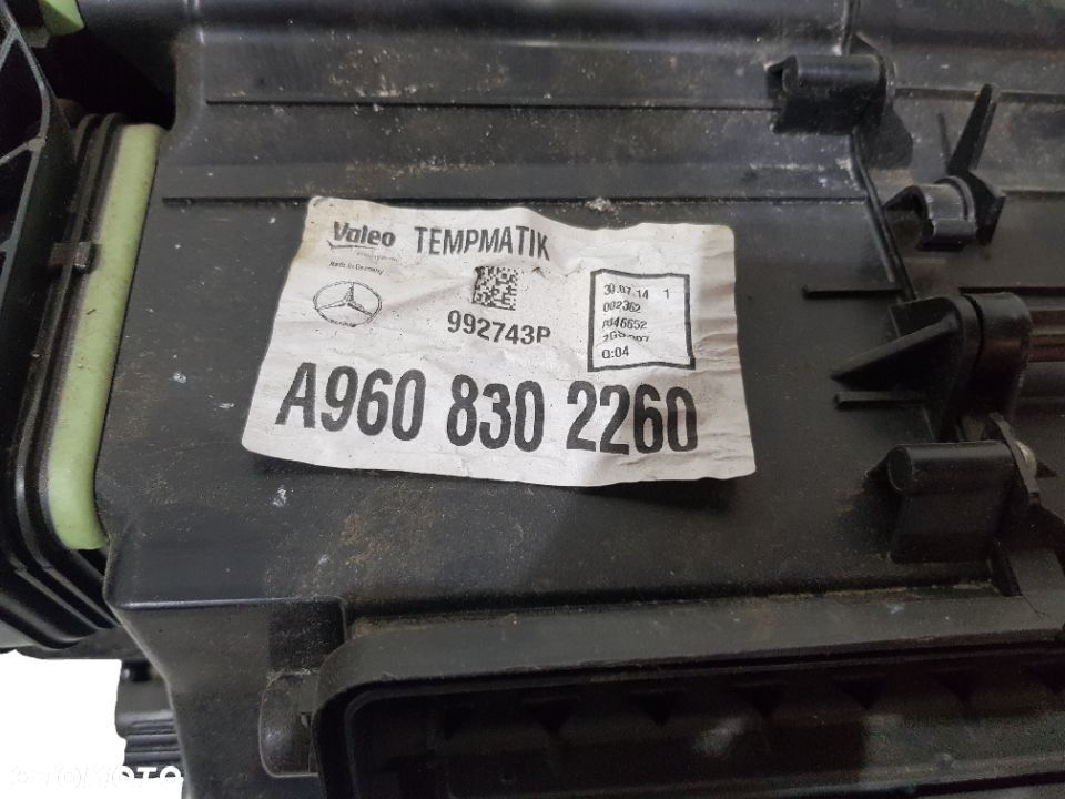 NAGRZEWNICA OBUDOWA ACTROS MP4 A9608302260 - 4