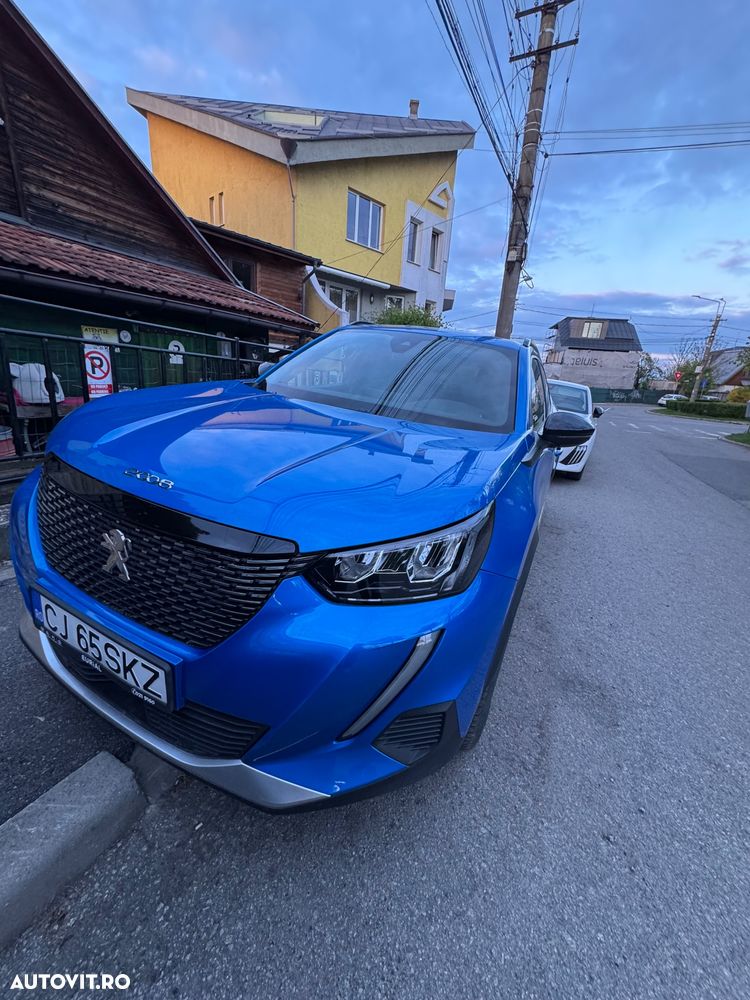 Peugeot 2008 1.2 L PureTech STT Allure - 17