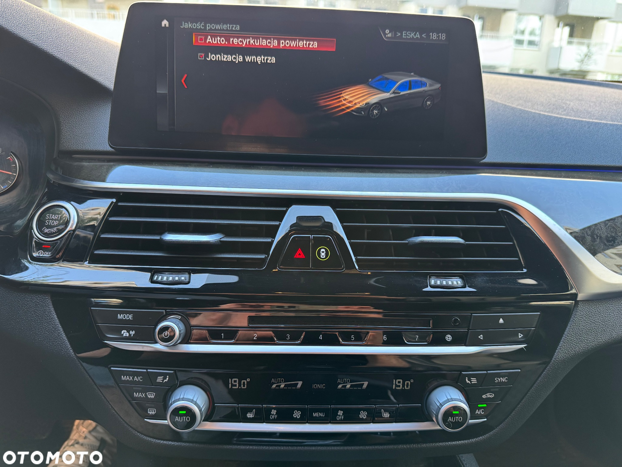 BMW Seria 5 520d xDrive M Sport sport - 24