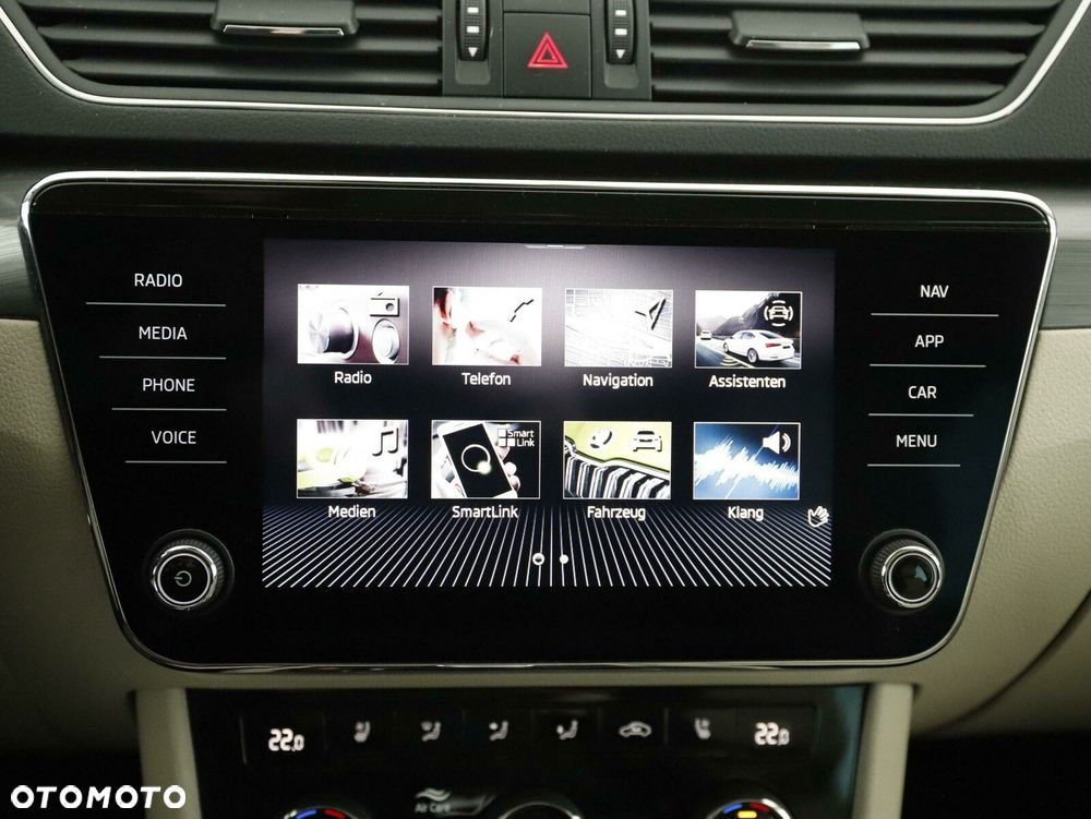 Skoda Superb 2.0 TDI SCR Style DSG - 23