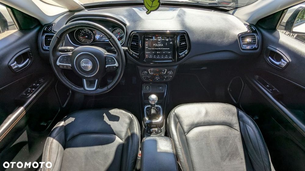 Jeep Compass - 22
