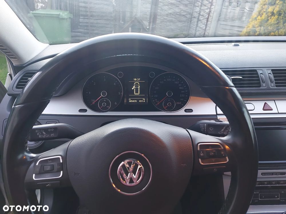Volkswagen Passat 2.0 TDI DPF Comfortline - 9
