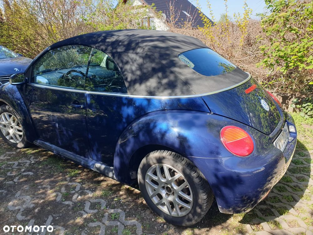 Volkswagen New Beetle - 27