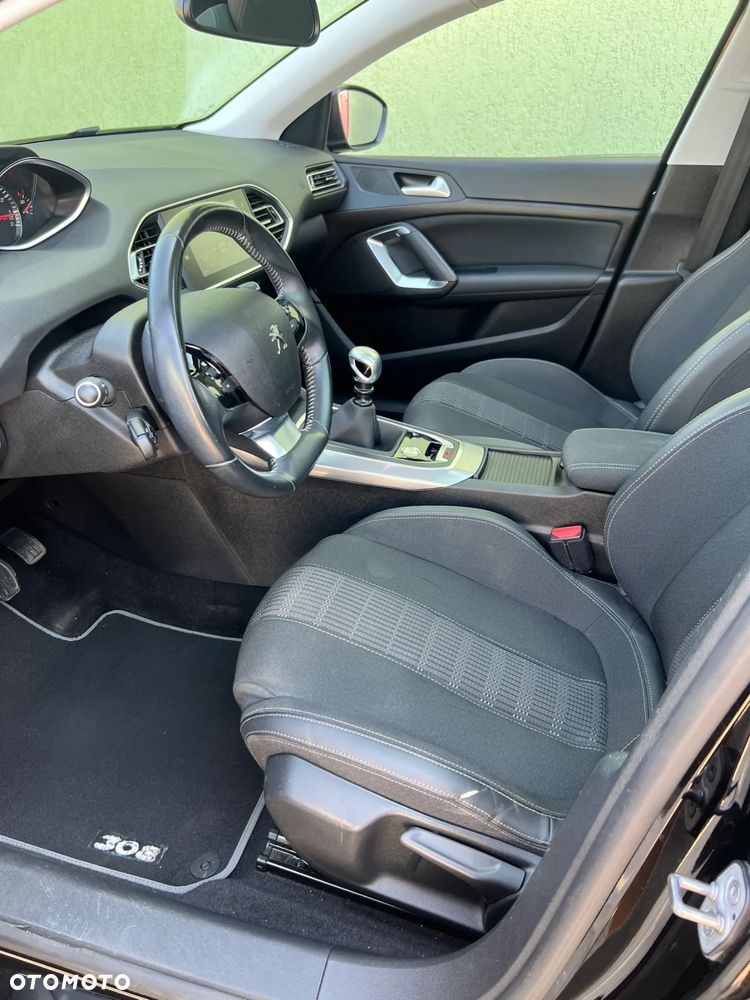 Peugeot 308 - 10