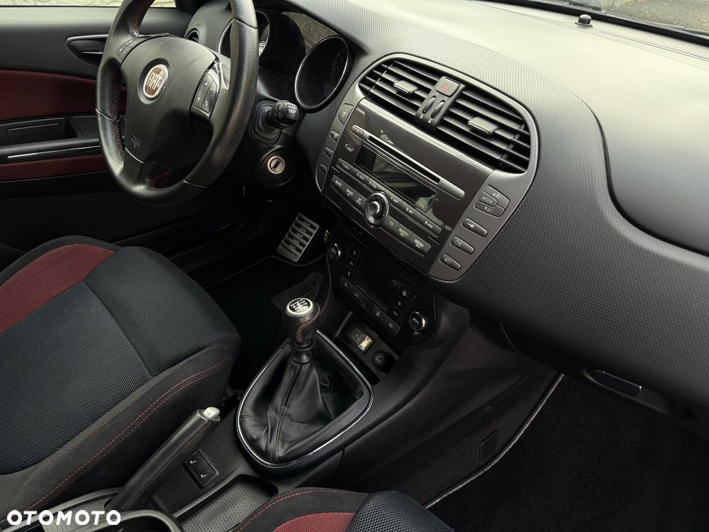 Fiat Bravo 1.4 16V Dynamic - 31