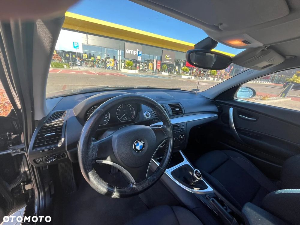 BMW Seria 1 116i - 6