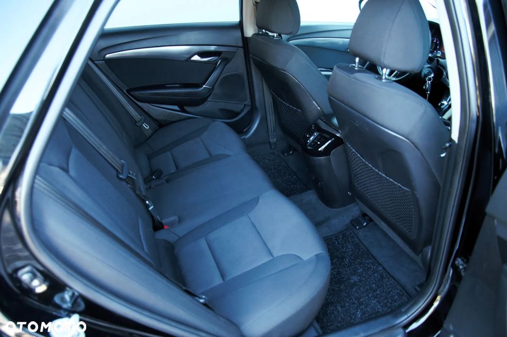 Hyundai i40 Kombi blue 1.6 CRDi DCT Space Plus - 7