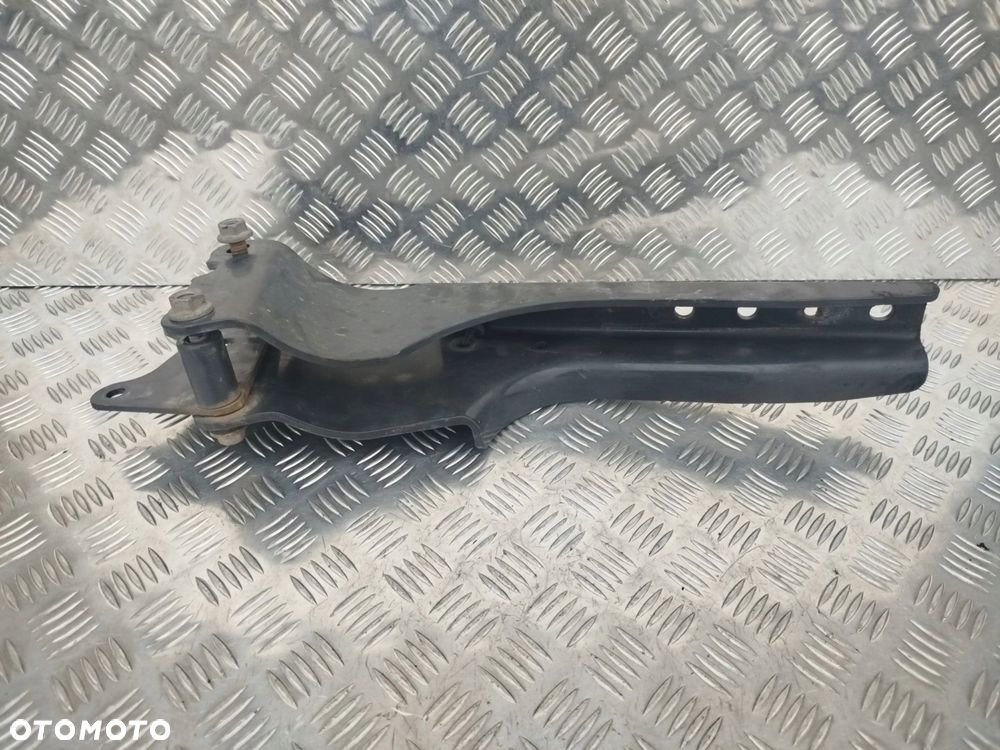 MOCOWANIE WSPORNIK BANAN KABINY SCANIA NTG XT 2404354 - 2