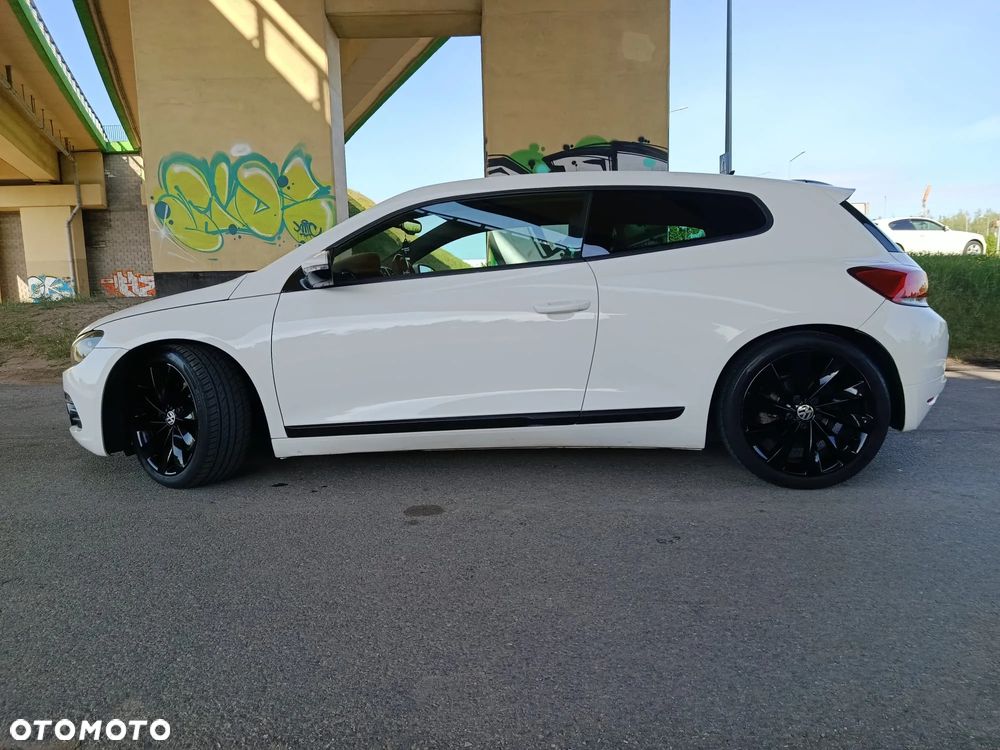 Volkswagen Scirocco 1.4 TSI Life - 2