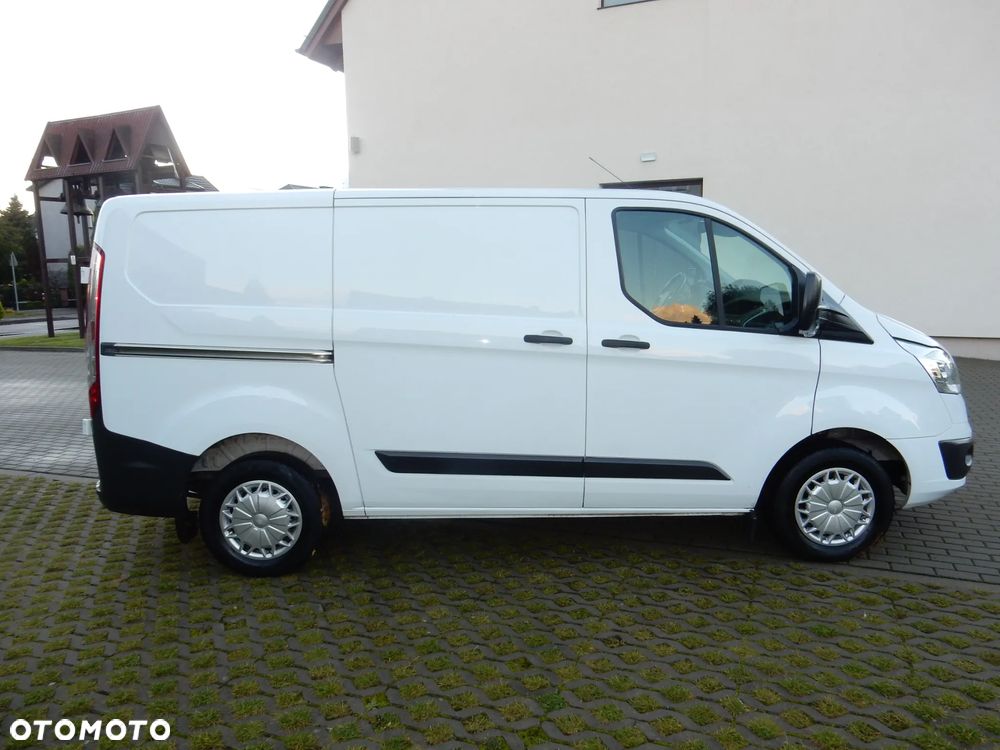Ford Transit Custom - 12