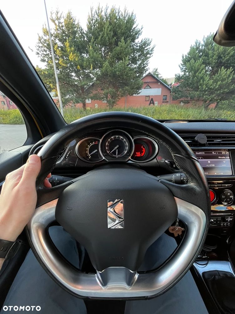 Citroën DS3 1.6 THP SportChic - 17