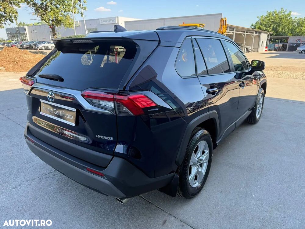 Toyota RAV4 - 9