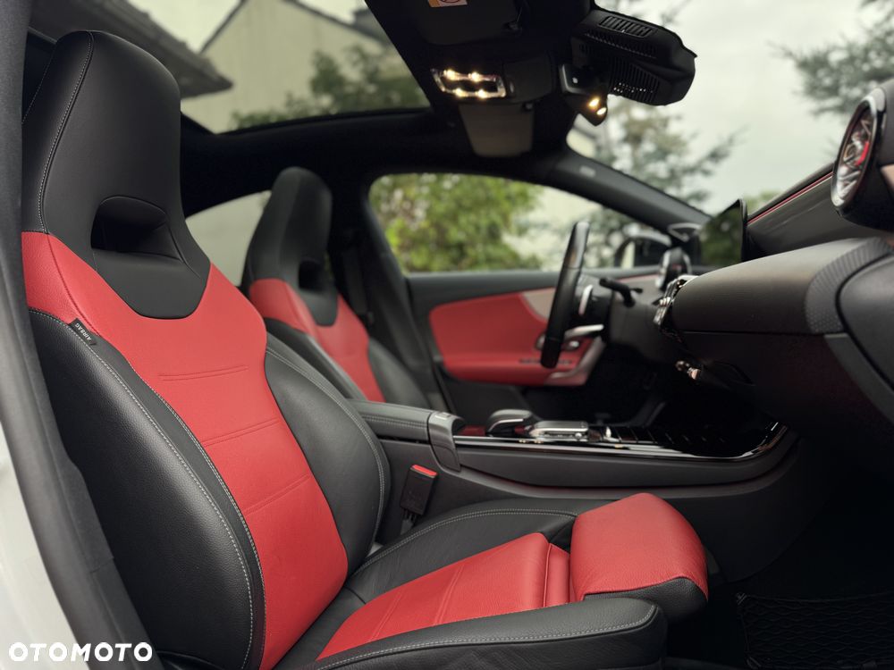 Mercedes-Benz CLA 250 4-Matic Edition 1 7G-DCT - 29