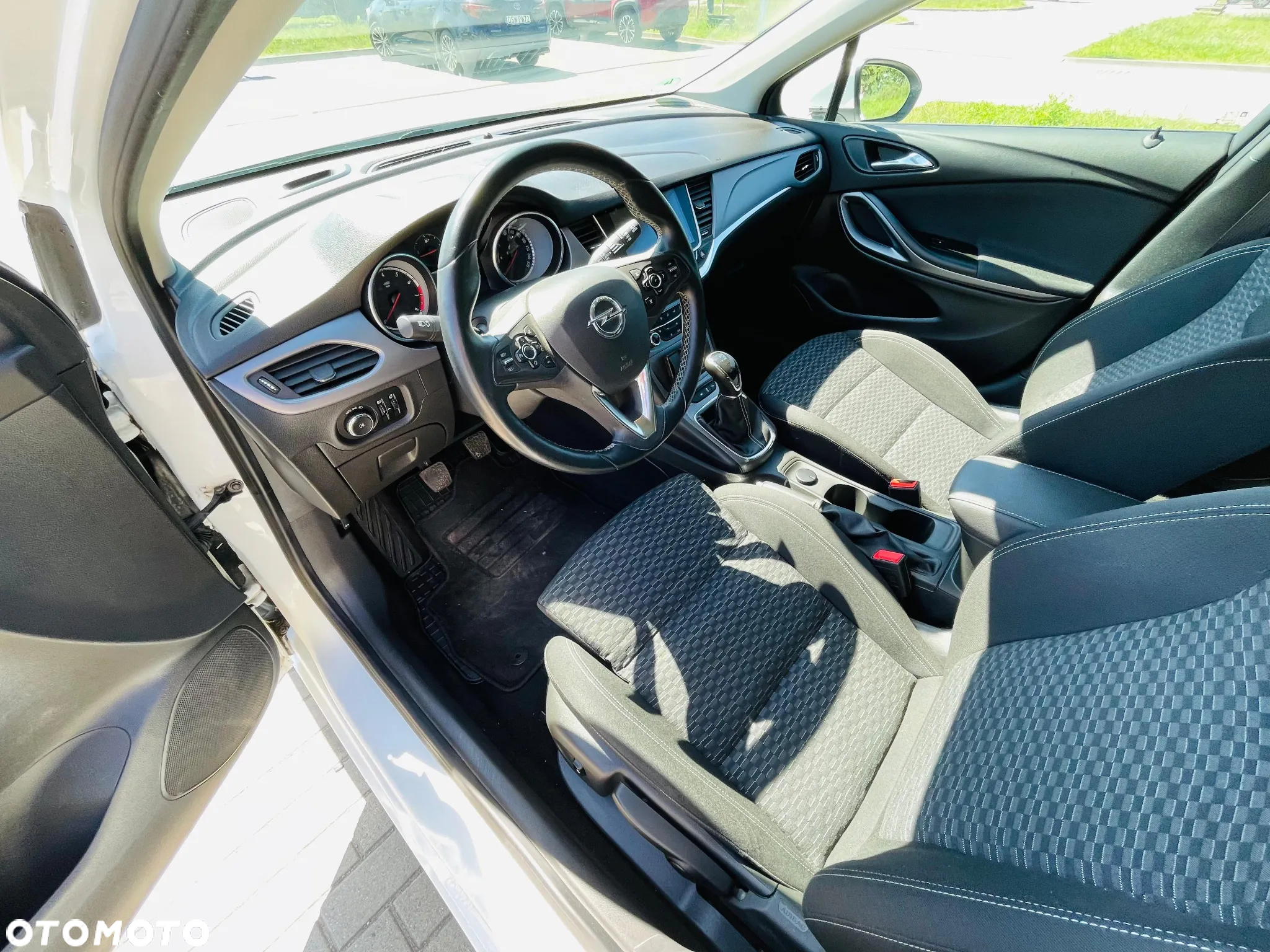 Opel Astra 1.4 Turbo Sports Tourer Edition - 9