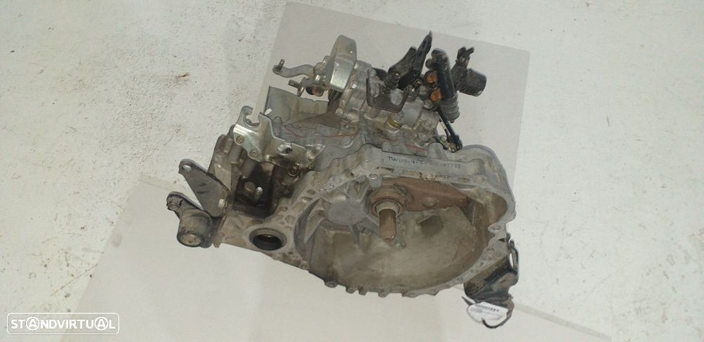 CAIXA VELOCIDADES TOYOTA AVENSIS 2005 - 4