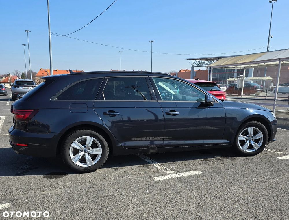 Audi A4 ver-2-0-tfsi-ultra-design-s-tronic - 5
