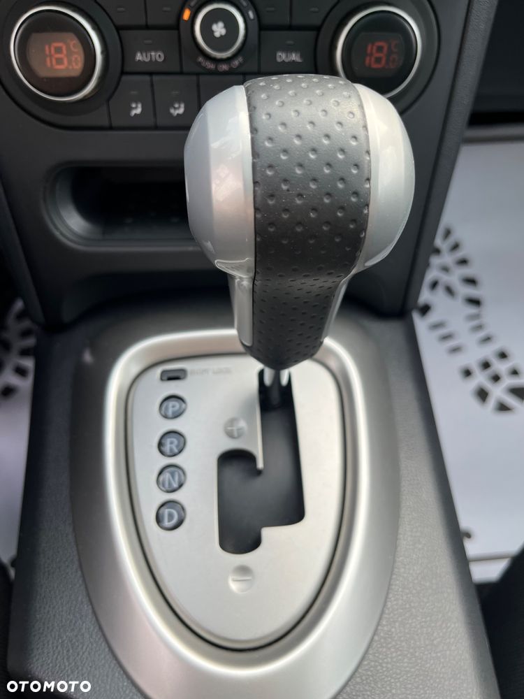 Nissan Qashqai+2 2.0 4x4 CVT tekna - 26