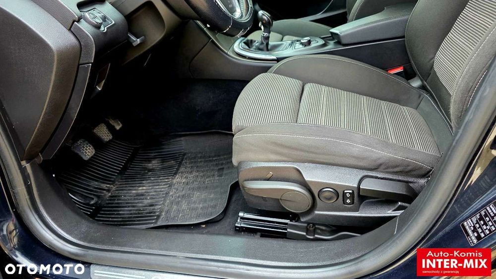 Opel Insignia - 22