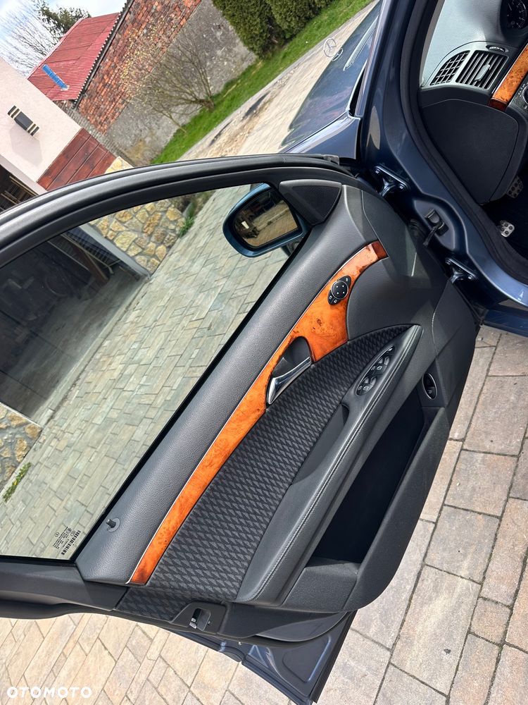 Mercedes-Benz Klasa E 240 Elegance - 24