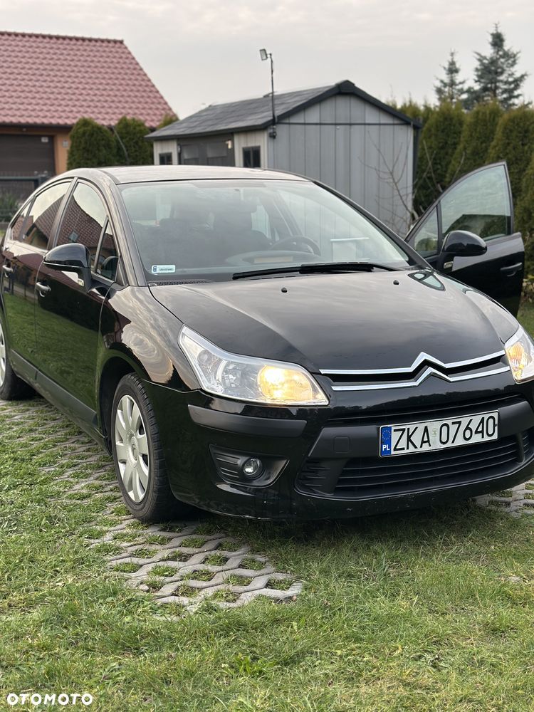 Citroën C4 1.4 16V X - 1