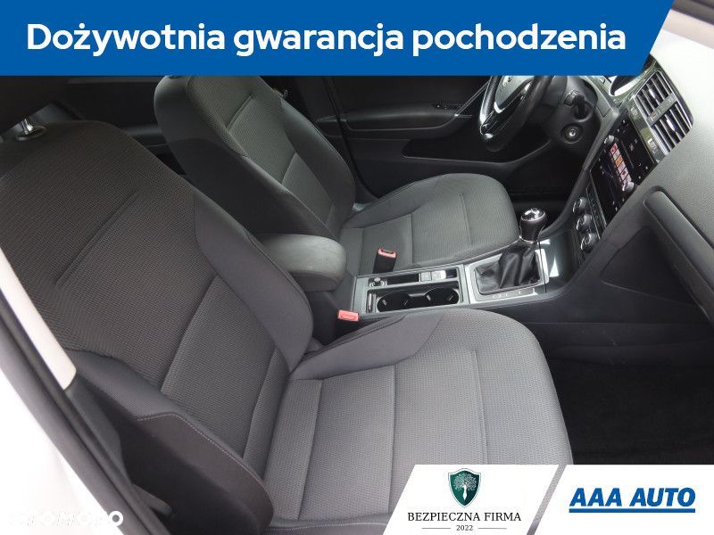 Volkswagen Golf Variant - 9