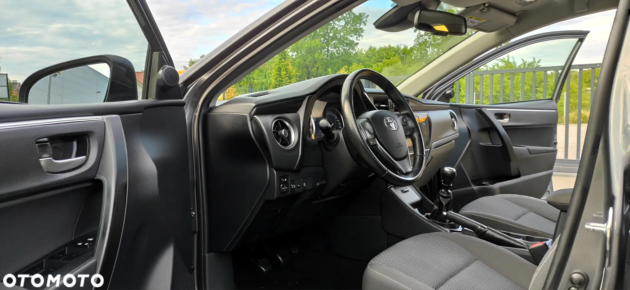 Toyota Corolla 1.6 Comfort - 16