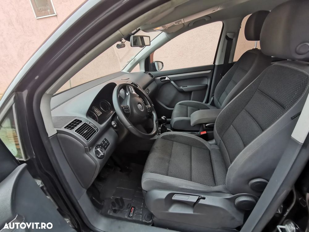 Volkswagen Touran 2.0 TDI BlueMotion Technology Highline - 9