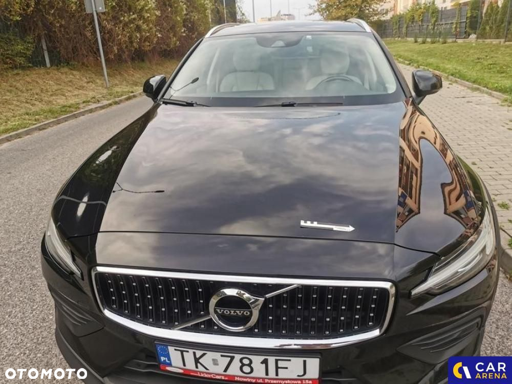 Volvo V60 Cross Country - 10