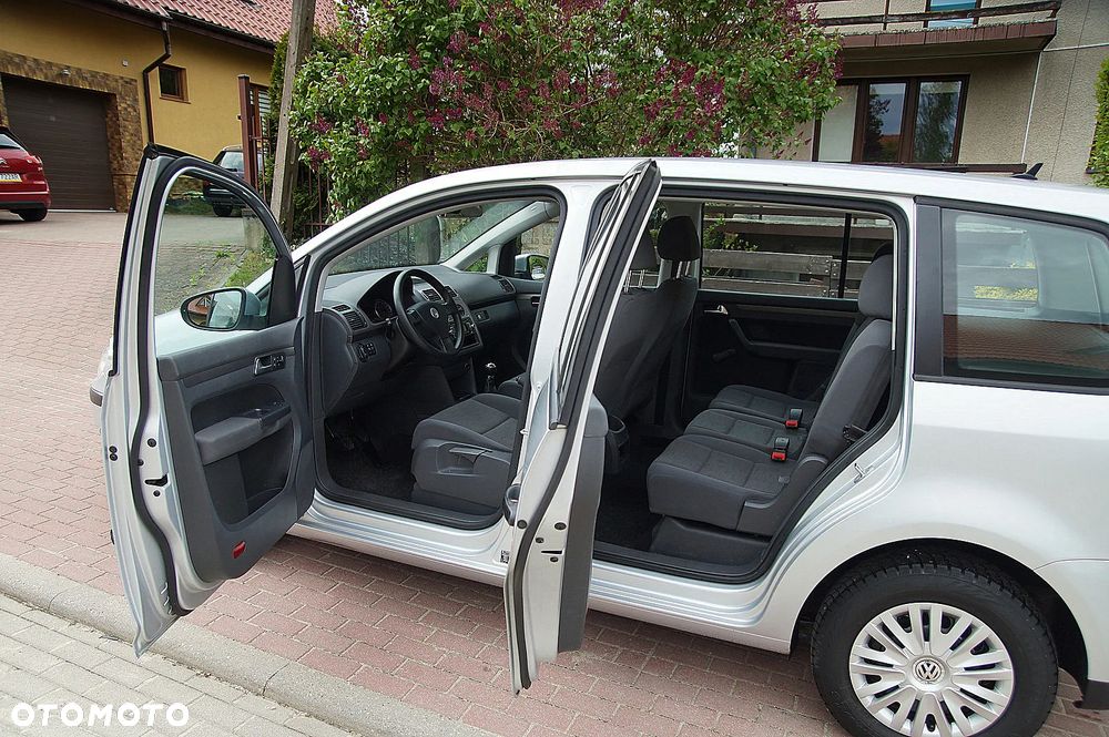 Volkswagen Touran 1.9 TDI Welcome - 15