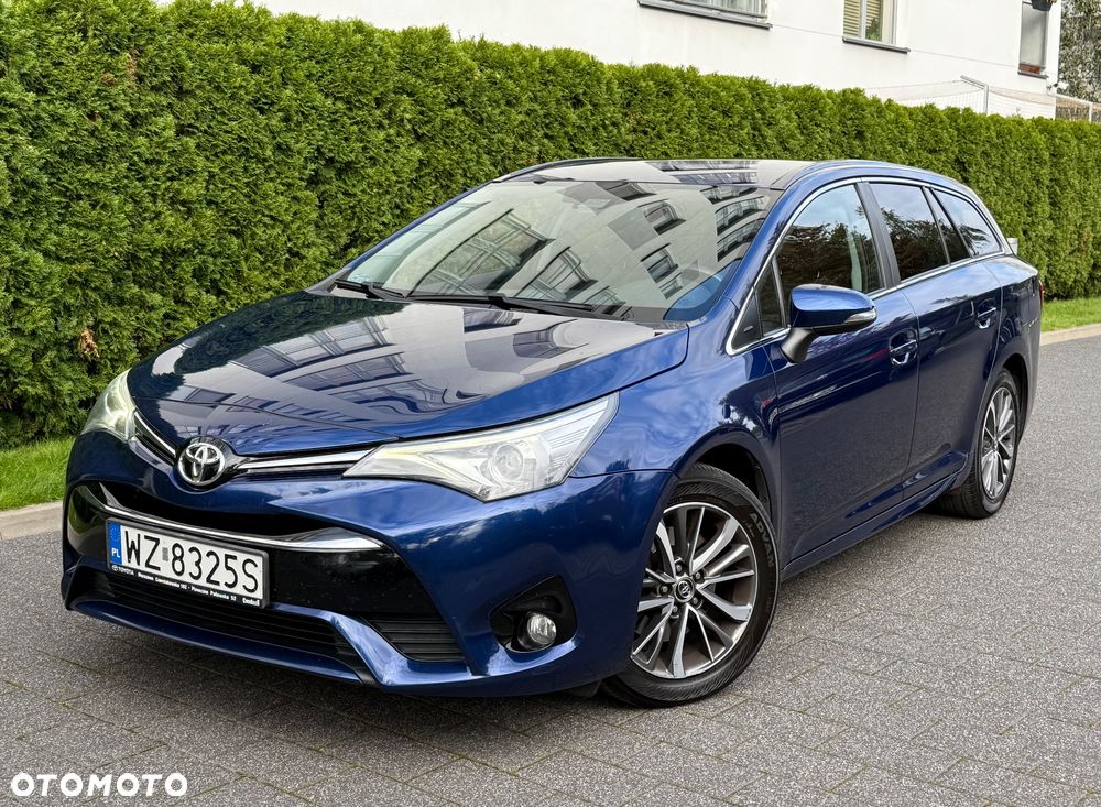 Toyota Avensis 2.0 D-4D Premium - 1