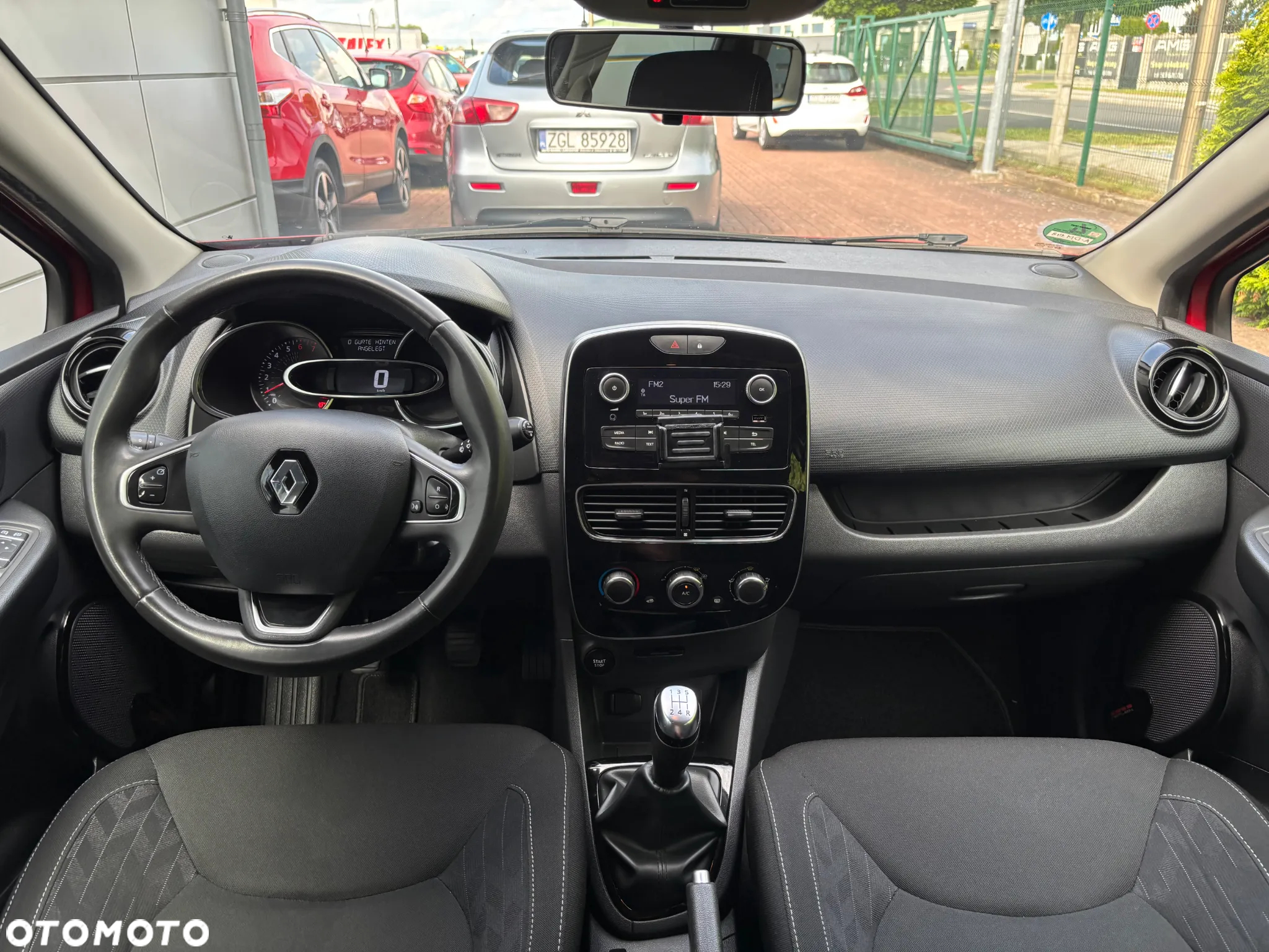 Renault Clio 1.2 16V Limited - 17