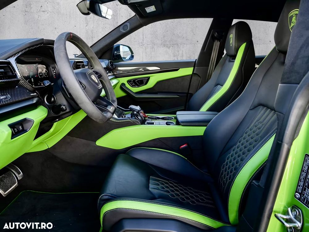 Lamborghini URUS - 7