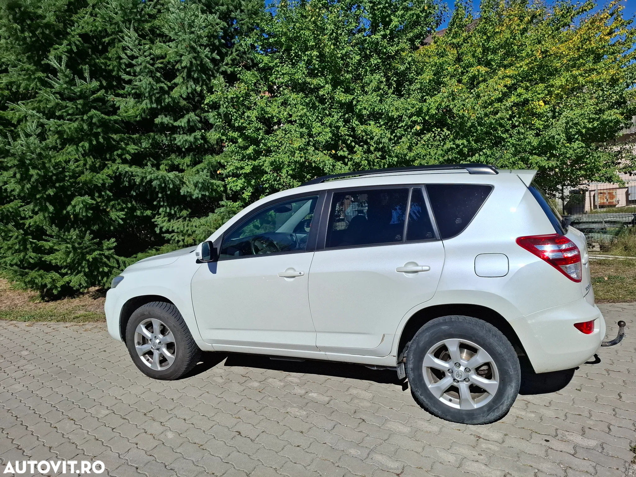 Toyota RAV4 - 4